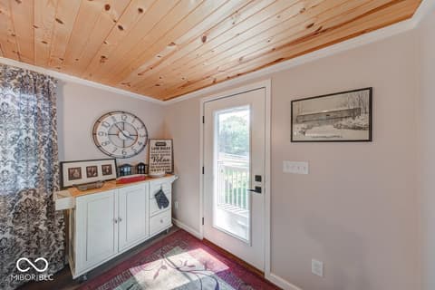 Foyer at 8681 S Kinman Drive, Nineveh, IN