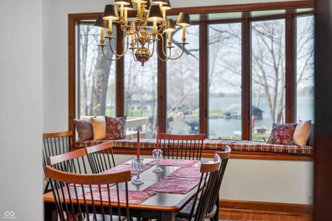 Photo of 995 E Skyline Drive, Brownstown, IN