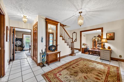 Photo of 995 E Skyline Drive, Brownstown, IN