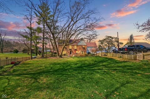 Photo of 995 E Skyline Drive, Brownstown, IN