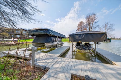 Dock — 995 E Skyline Drive, Brownstown, IN
