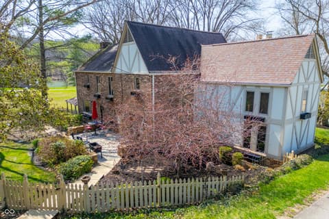 Side exterior at 995 E Skyline Drive, Brownstown, IN