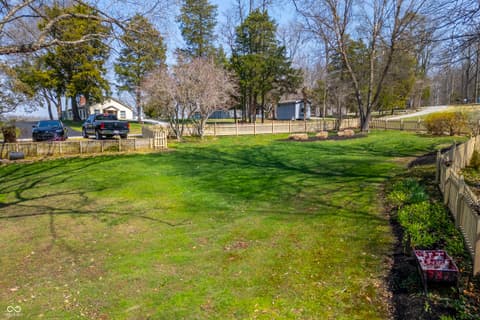 Yard at 995 E Skyline Drive, Brownstown, IN
