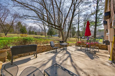 Outdoor living area at 995 E Skyline Drive, Brownstown, IN