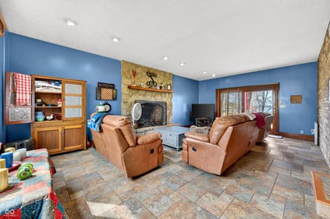Living room at 995 E Skyline Drive, Brownstown, IN