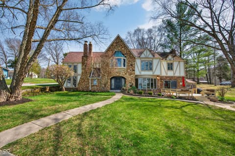 Photo of 995 E Skyline Drive, Brownstown, IN