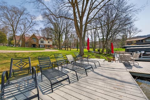 Photo of 995 E Skyline Drive, Brownstown, IN