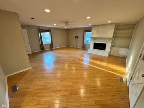 Photo of 7425 Dean Road, Indianapolis, IN