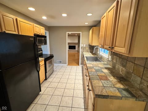 Photo of 7425 Dean Road, Indianapolis, IN