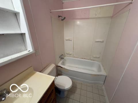 Photo of 2025 S Lazy Creek Drive, Muncie, IN
