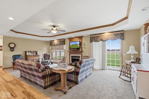 Living room at 123 Hopkins Court, Tipton, IN