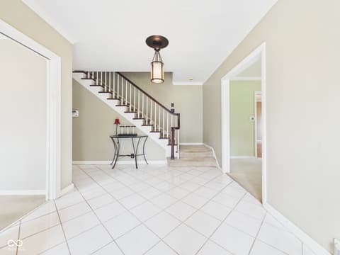 Photo of 1110 Greenway Drive, Anderson, IN