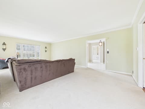 Photo of 1110 Greenway Drive, Anderson, IN