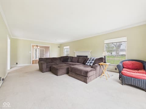 Photo of 1110 Greenway Drive, Anderson, IN