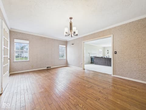 Photo of 1110 Greenway Drive, Anderson, IN