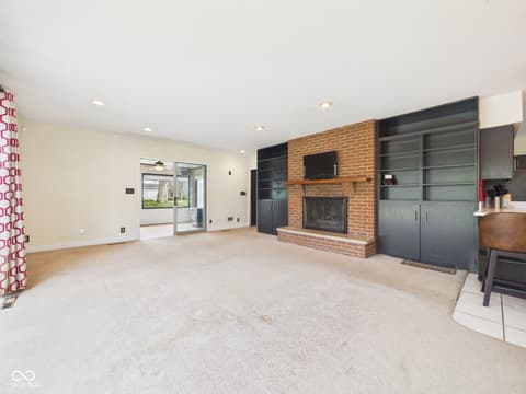 Photo of 1110 Greenway Drive, Anderson, IN