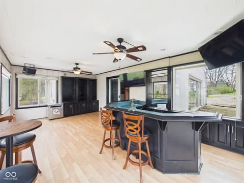 Photo of 1110 Greenway Drive, Anderson, IN