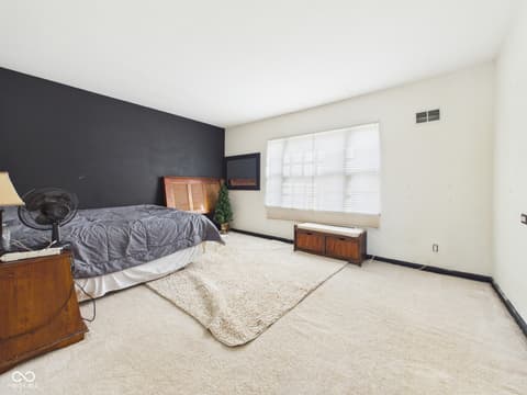 Photo of 1110 Greenway Drive, Anderson, IN