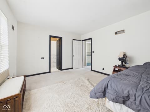 Photo of 1110 Greenway Drive, Anderson, IN