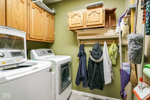 Photo of 33883 Sumerset Lane, New Carlisle, IN