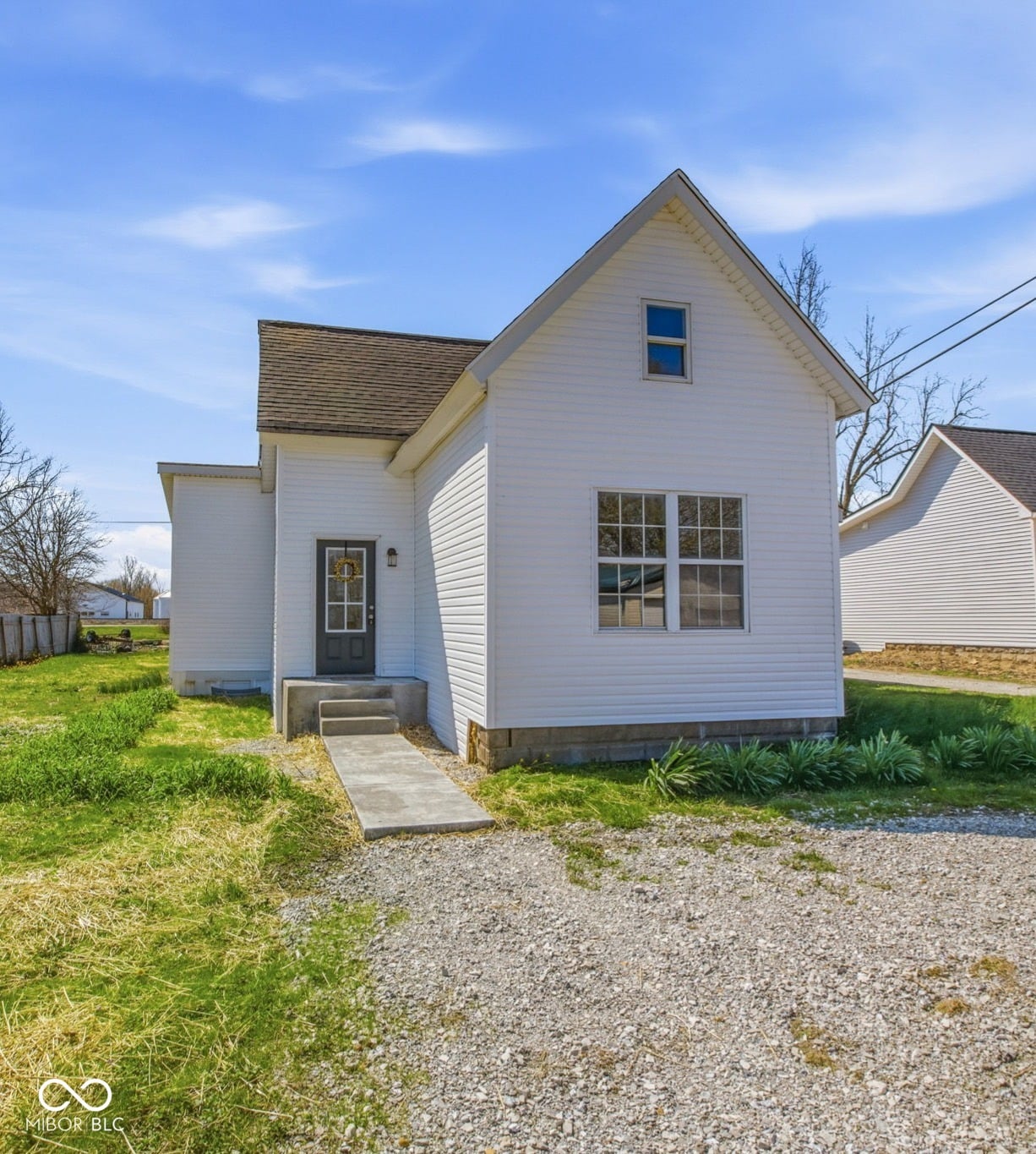 Photo of 105 E Jefferson Street, Kempton, IN