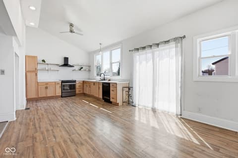 Photo of 105 E Jefferson Street, Kempton, IN