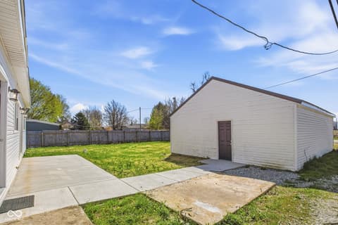 Photo of 105 E Jefferson Street, Kempton, IN