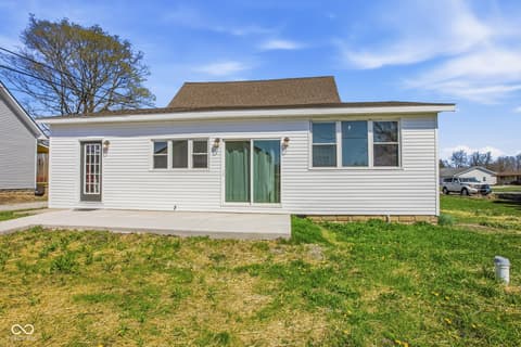 Photo of 105 E Jefferson Street, Kempton, IN