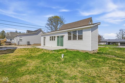 Photo of 105 E Jefferson Street, Kempton, IN