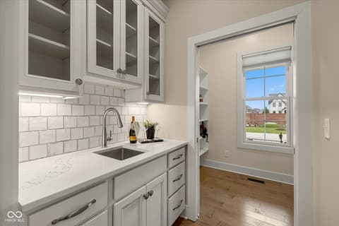 Photo of 14980 Oak Hollow Lane E, Carmel, IN