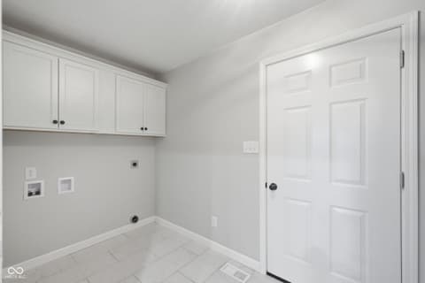 Laundry room at 8302 W Ashford Lane, Muncie, IN