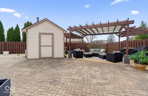 Photo of 6177 W Broken Arrow Court, New Palestine, IN