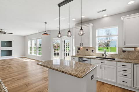 Photo of 6569 Hunters Ridge S, Zionsville, IN