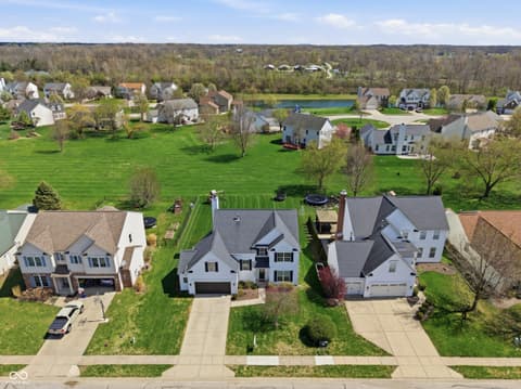 Photo of 6569 Hunters Ridge S, Zionsville, IN