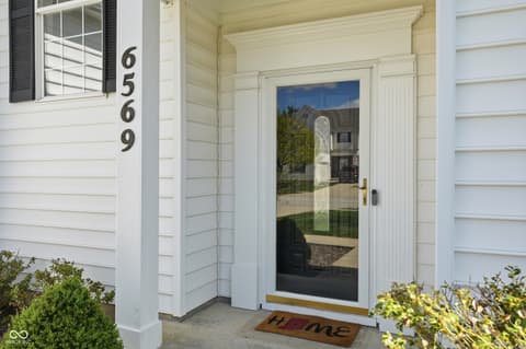 Photo of 6569 Hunters Ridge S, Zionsville, IN