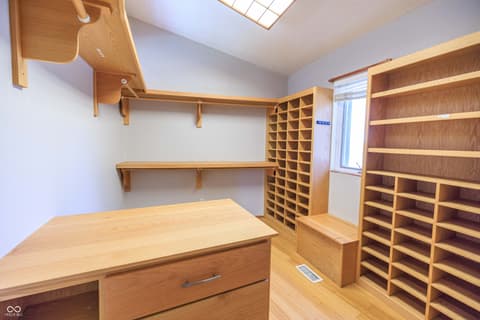 Walk In Closets — 1414 E Rhorer Road, Bloomington, IN