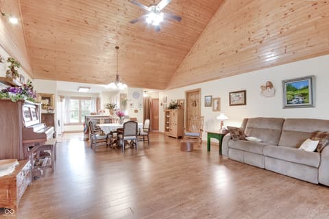 Photo of 655 Mallards Crossing, Martinsville, IN