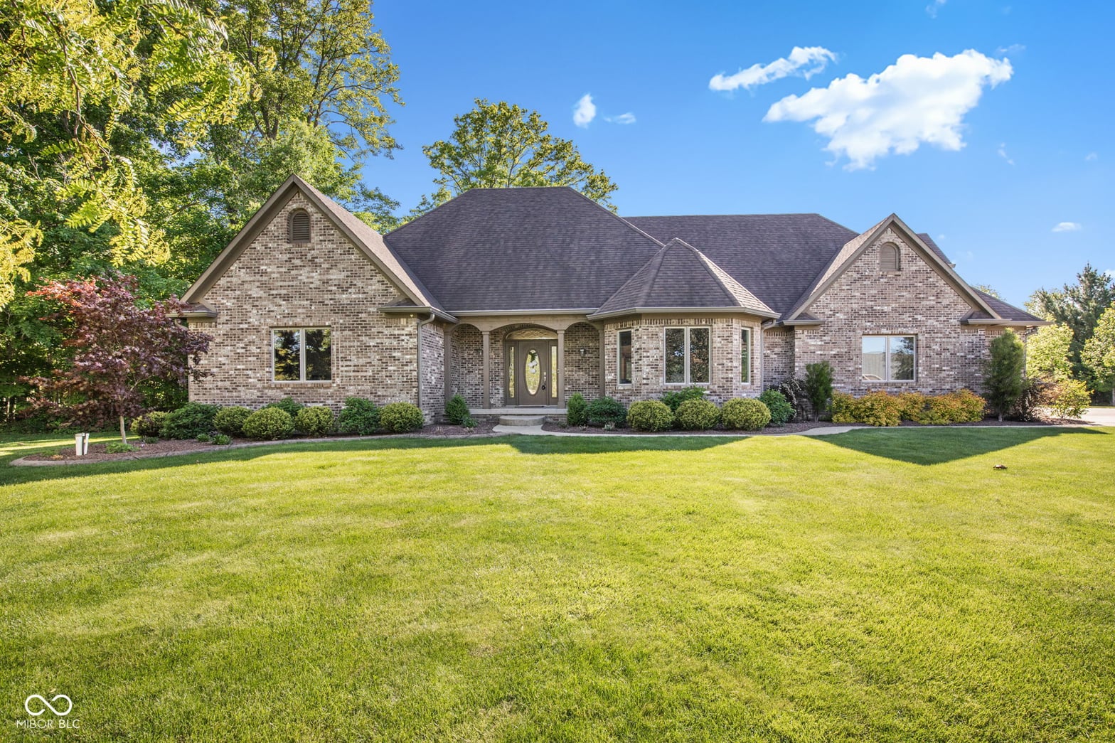 Front exterior at 1538 E Grey Feather Trail, Greenfield, IN