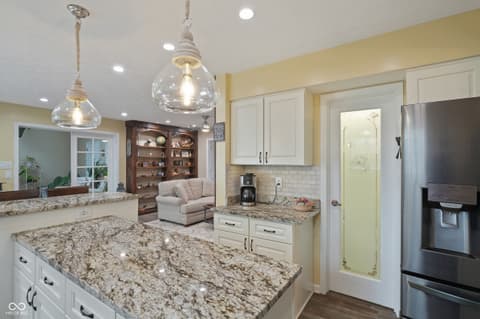 Photo of 9523 E Southport Road, Indianapolis, IN