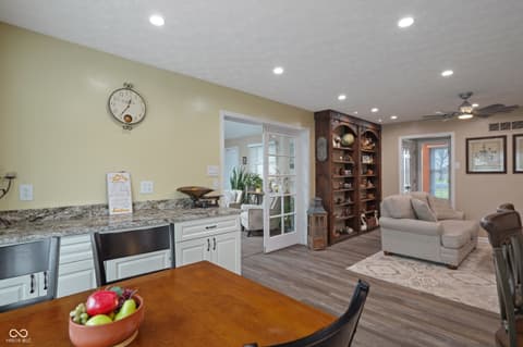 Photo of 9523 E Southport Road, Indianapolis, IN