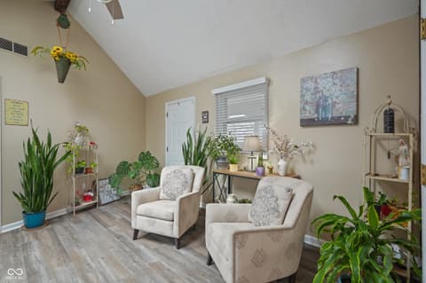 Photo of 9523 E Southport Road, Indianapolis, IN