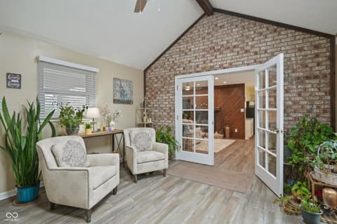 Photo of 9523 E Southport Road, Indianapolis, IN