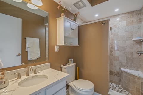 Photo of 9523 E Southport Road, Indianapolis, IN