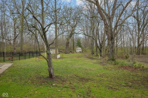 Photo of 9523 E Southport Road, Indianapolis, IN