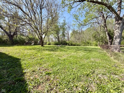 Yard at 110 Cook Street, Alexandria, IN