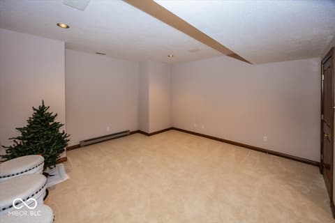 Photo of 11691 Diamond Pointe Court, Indianapolis, IN