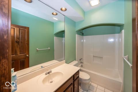 Photo of 11691 Diamond Pointe Court, Indianapolis, IN