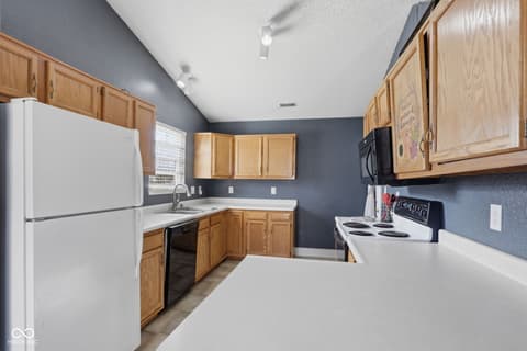 Photo of 5736 Woodcote Drive, Indianapolis, IN