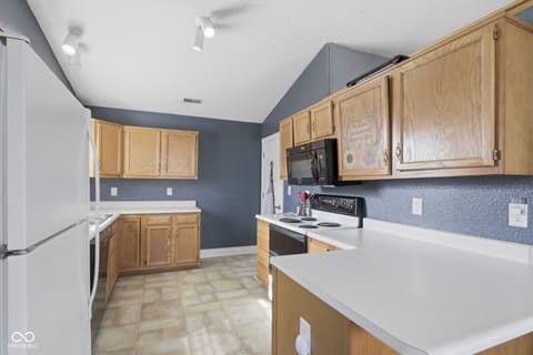 Photo of 5736 Woodcote Drive, Indianapolis, IN