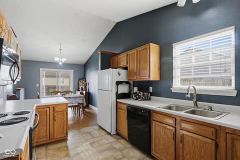 Photo of 5736 Woodcote Drive, Indianapolis, IN